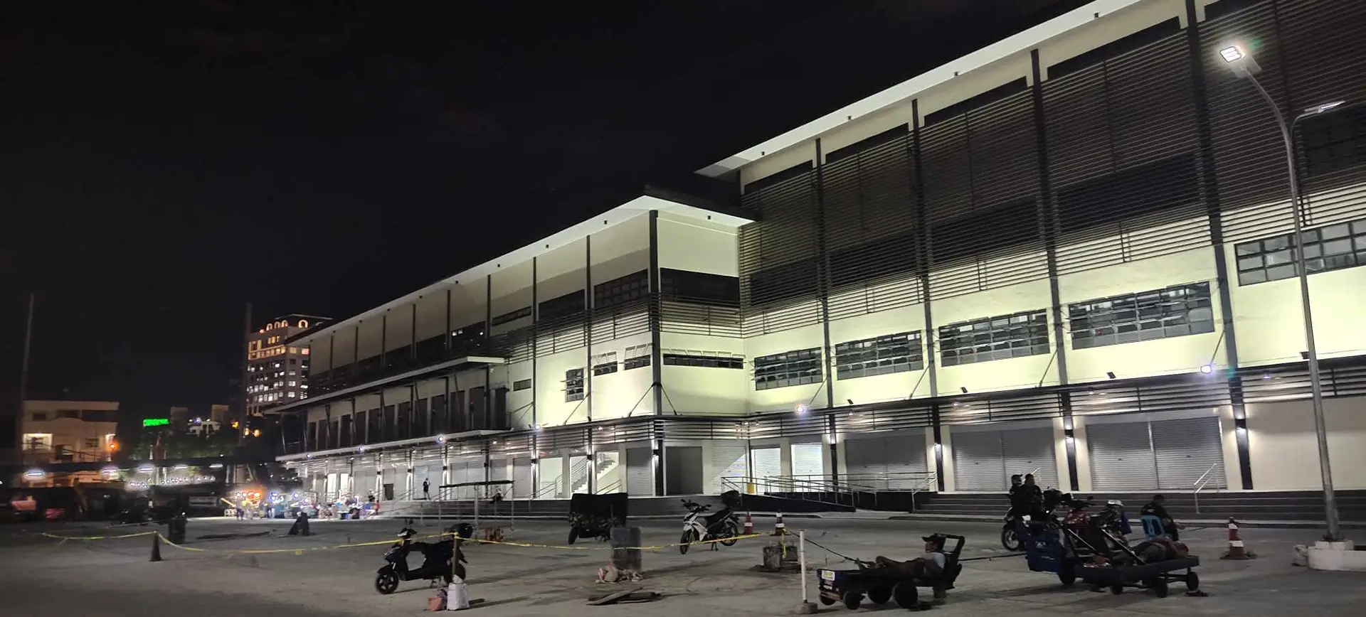 Lighting Alabang Market